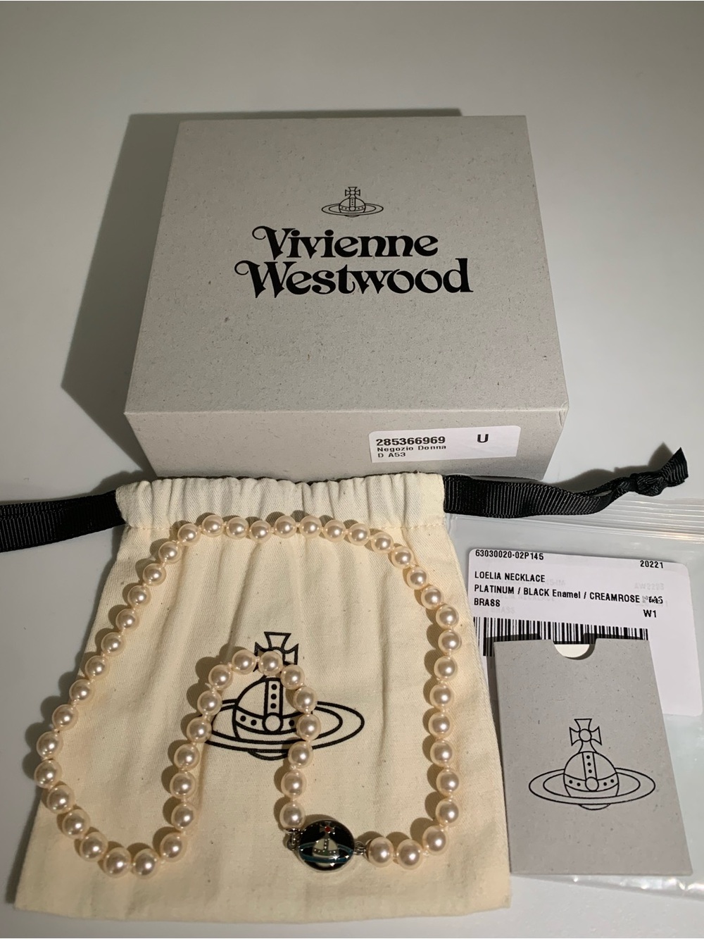 Vivienne Westwood Loelia Necklace - Picture 5 of 6